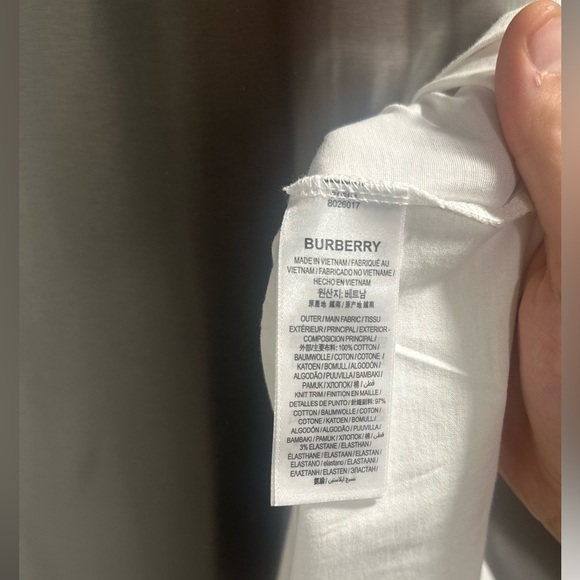 Burberry men t shirt size M MSRP 650$ - Picture 3 of 3
